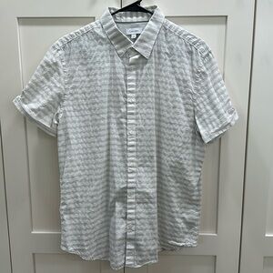 COPY - Calvin Klein Short Sleeve Button Down Size Large